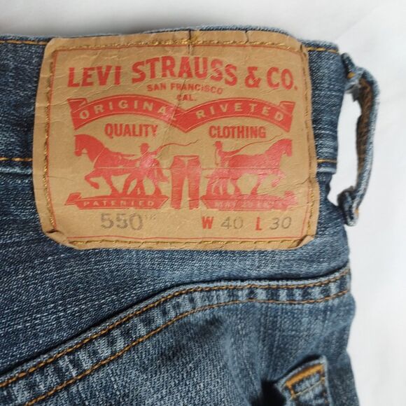 Levi’s 550 Relaxed Fit Jeans Men’s W40 L30 Blue Denim Pre‑Owned Classic Style - Picture 6 of 13